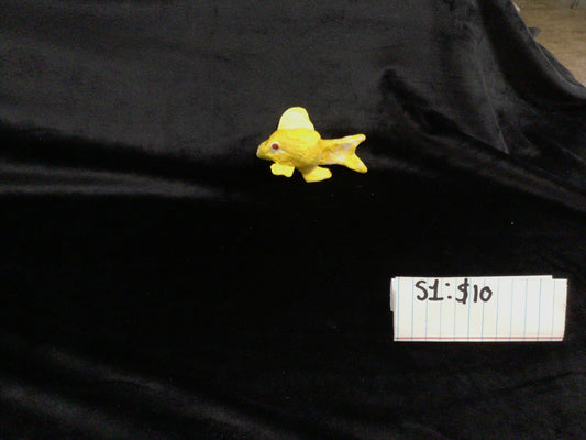 S1 Art- yellow ceramic fish