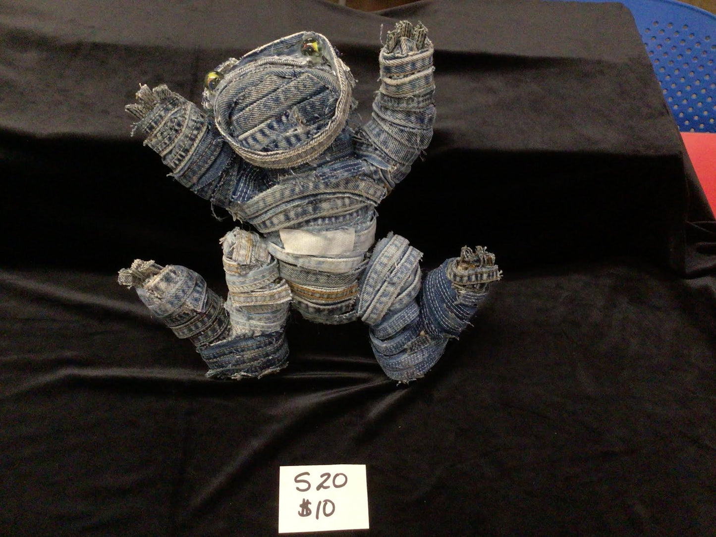 S-20 Denim animal sculpture